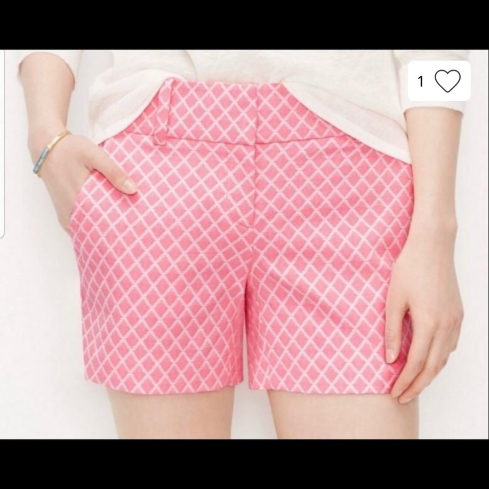 Ann Taylor Modern Fit Quilted Cty Short pink check